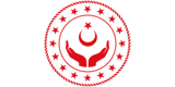 T.C Aile ve Sosyal Hizmetler Bakanlığı’nın kırmızı logosu, iç içe iki daireden oluşuyor. İçteki dairede yan yana göğe açılmış bir çift elin üzerinde yukarı dönük duran hilal ve yıldız görseline yer verilmiş. Dış dairedeki 16 yıldız, bu görseli çerçeveliyor.